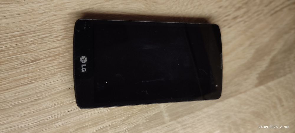 LG smartfon  uszkodzony