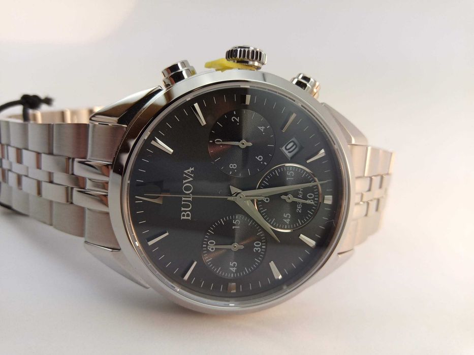 Часы Bulova 96B372 - одни из самых точных в мире с UHF 262 кГц, сапфир