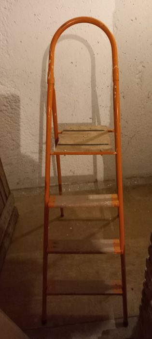 Metalowa drabina