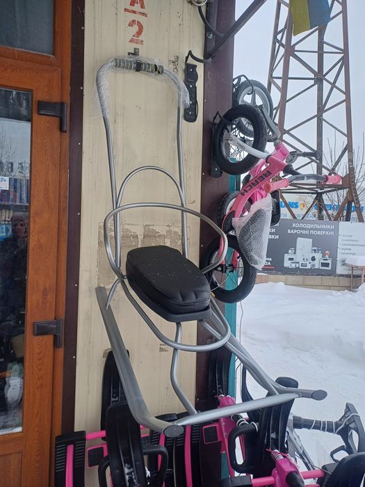 Сани дитячі в кольорах