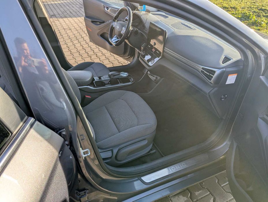 Hyundai Ioniq 38.3 kWh