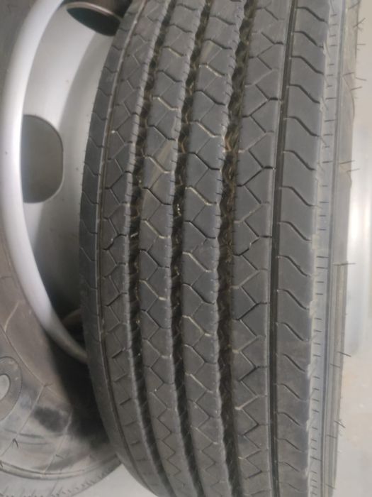 Jantes e Pneus 205/75/17.5