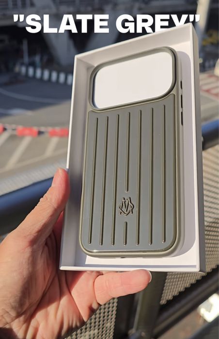 Чехол на iphone rimowa 17 pro 17 pro max slate