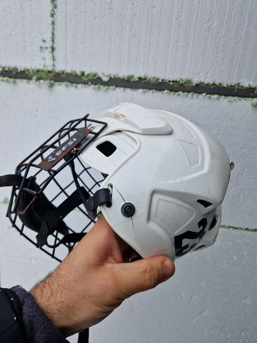 Хокейна форма шолом краги нагрудник