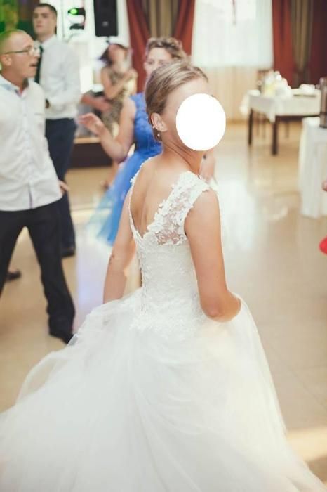 Piękna suknia ślubna