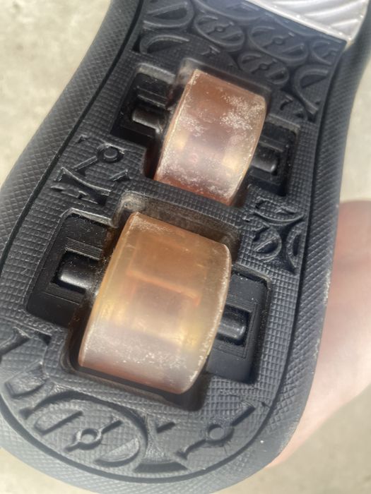 Дівчачі кеди Heelys з роликами