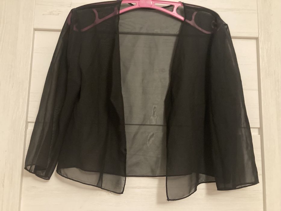 Długa czarna wieczorowa sukienka z bolerkiem