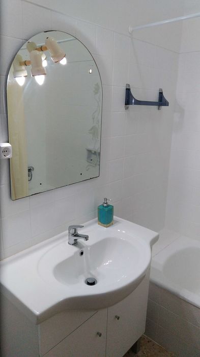Apartamento T1 para Arrendar em Paço D’ Arcos, junto da praia