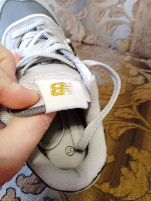 Продам женские красовки! Оригинал!