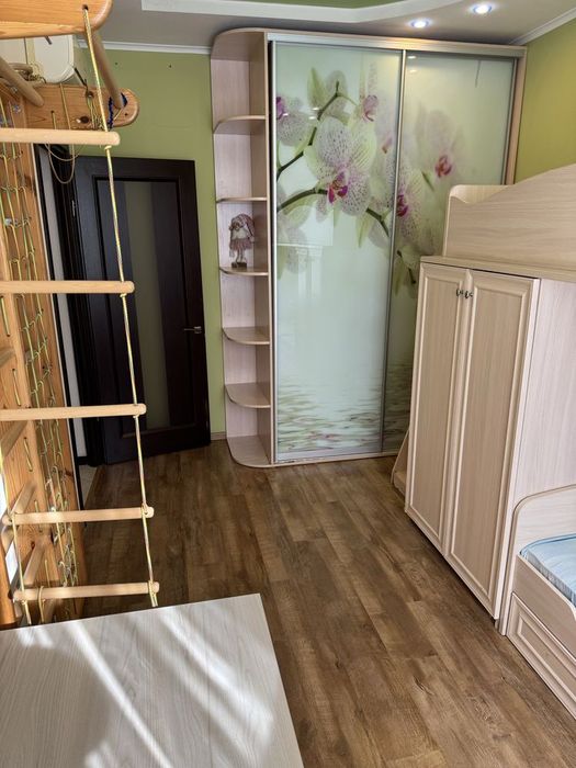 ЦЕНТР продам 3кімнатну квартиру 64 м² вул. Воскресенська