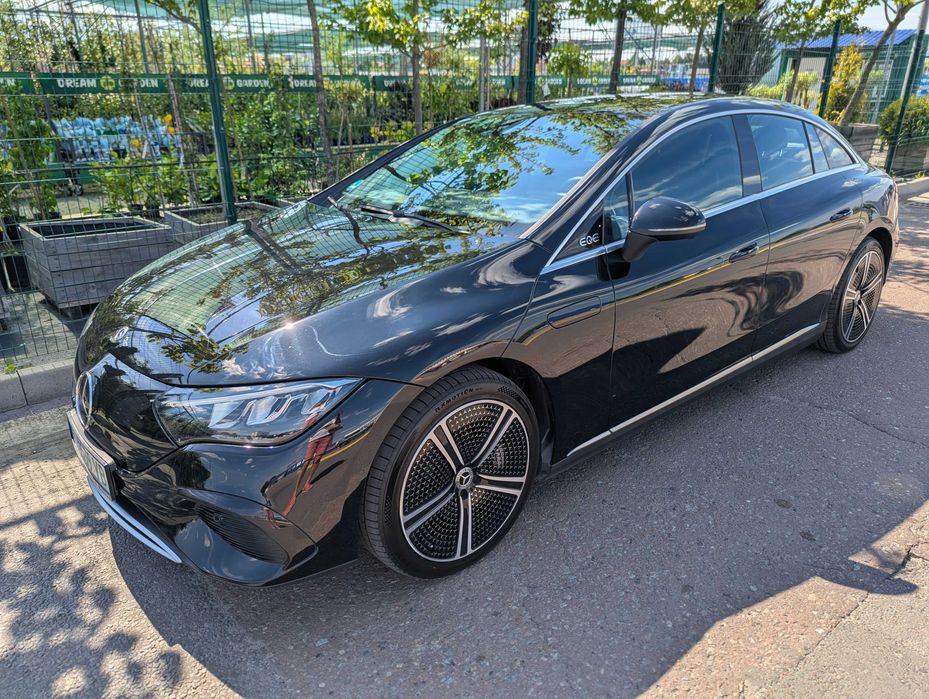 MERCEDES EQE Електромобіль