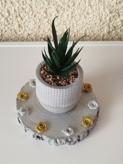 Peça decorativa,pintada a mão