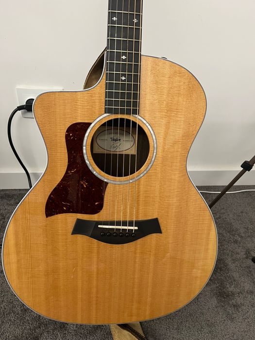 Taylor 214dlx Lefht-hand ESQUERDINA