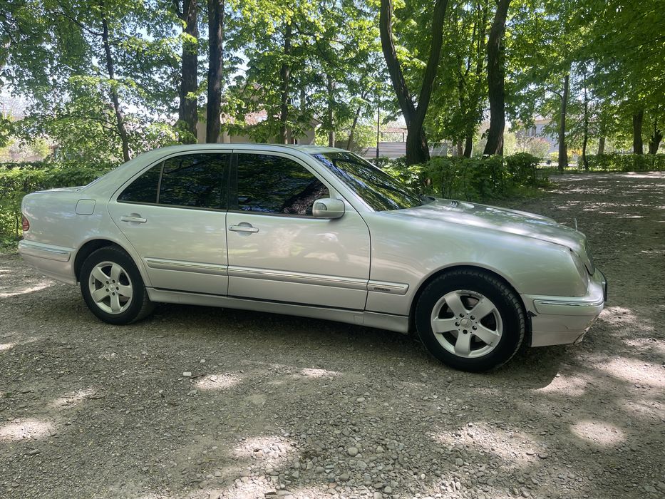 Продам W210 e320
