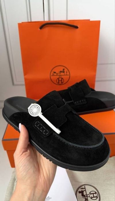 Продам замшевые клоги Hermes