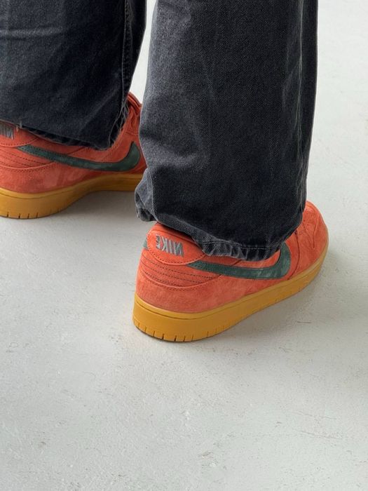 Оригинал Nike SB Dunk Low Brunt Sunrise (HF3704 800) оригінальні кросівки найк сб данк замшеві