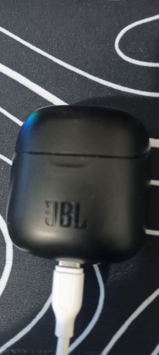 auriculares JBL Tune 220TWS