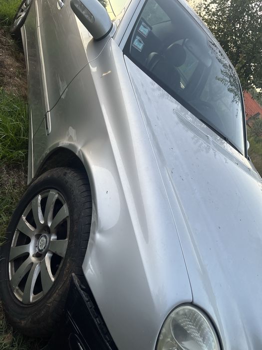 Mercedes e220 ( w211)