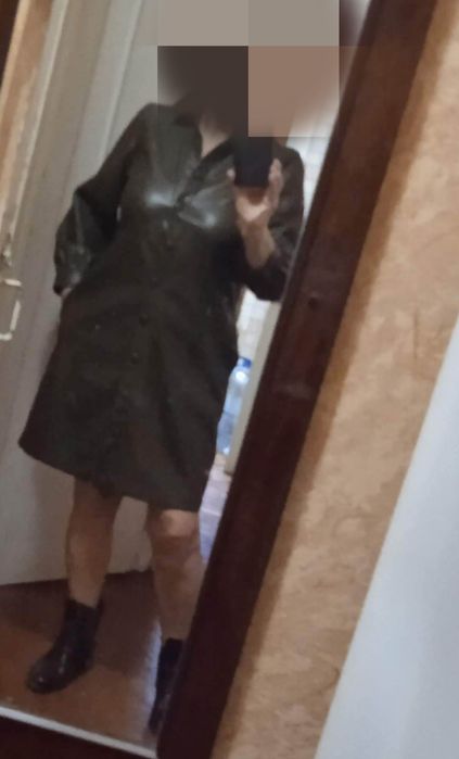 Платье из экокожи.