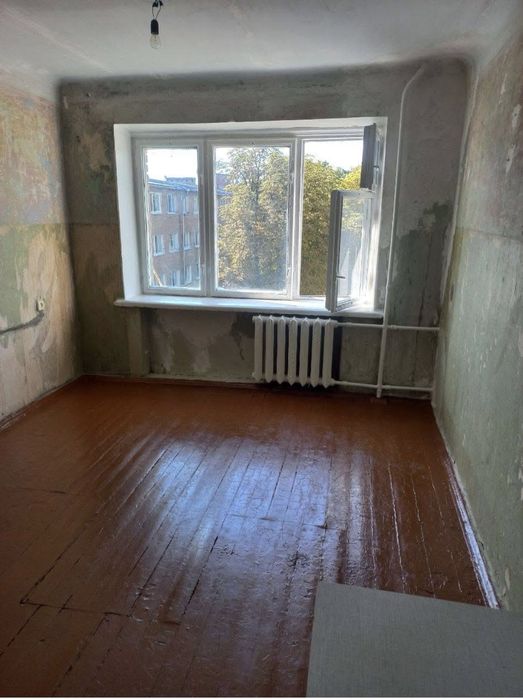 Продаєтся кімната в гуртожитку