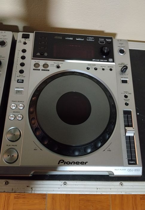 Pioneer cdj 850.