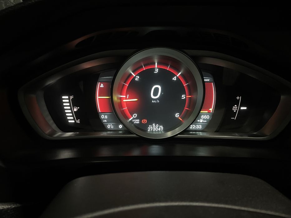 Продам Volvo v40 2014 рік