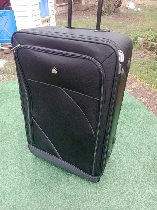 Walizka podróżna 64x44x23