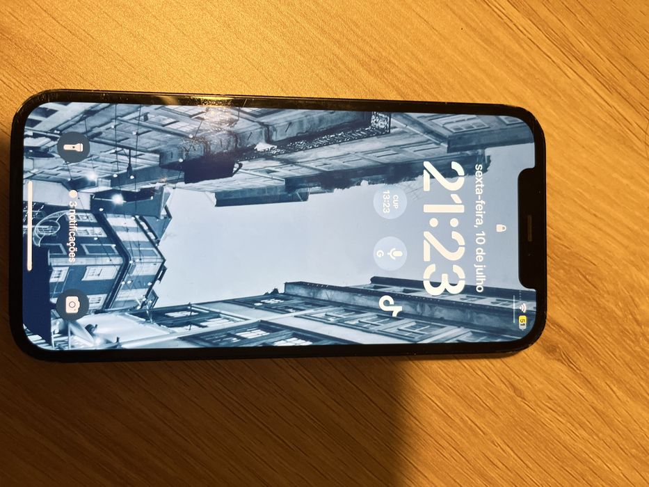 Iphone 12 preto