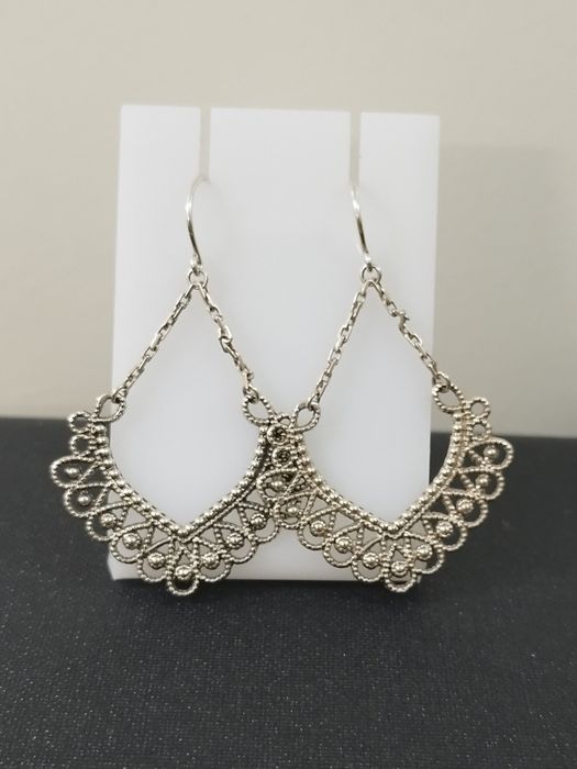 Brincos em prata 835