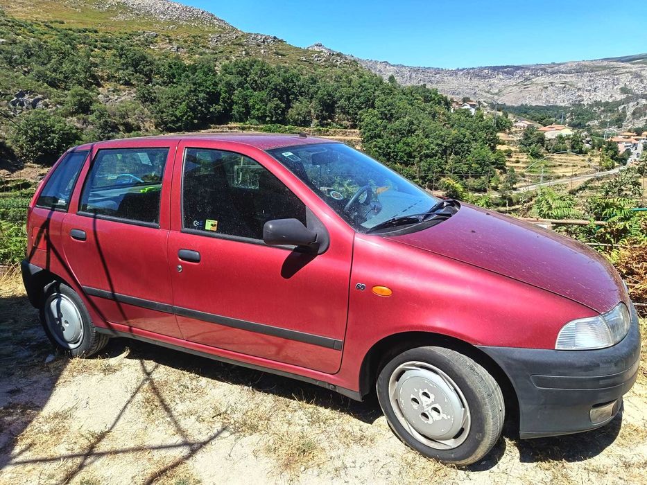 Fiat Punto  Caixa Automática de 1995 com apenas 95000 km.