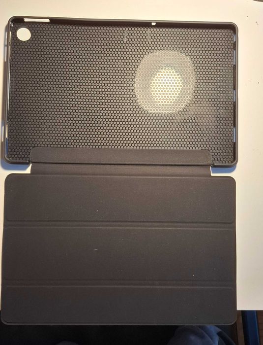 Czarny etui na tablet