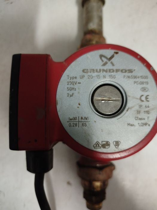 Bomba recirculadora da Grundfos