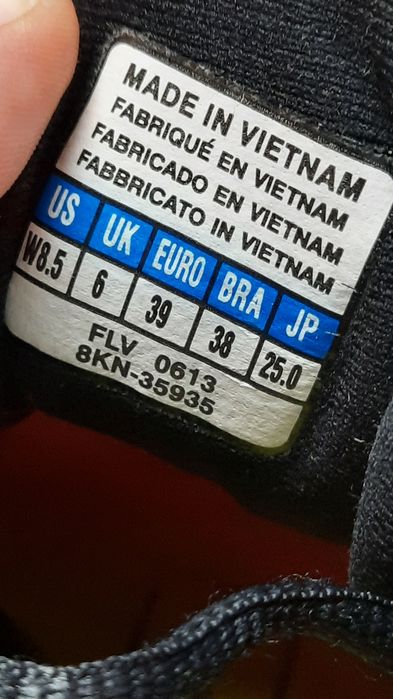 Buty do biegania Mizuno Wave Ultima 5 roz. 39