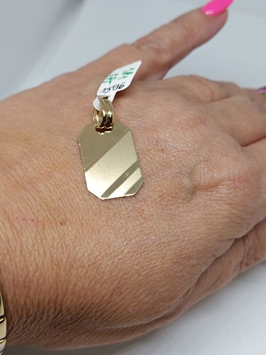 Złoty wisiorek blaszka, złoto próby 585