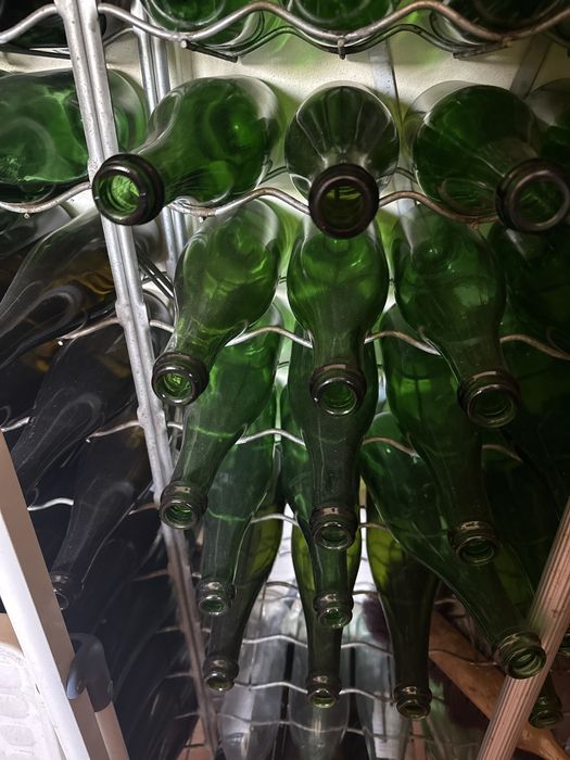Estante garrafeira metalica zincada para 100 garrafas