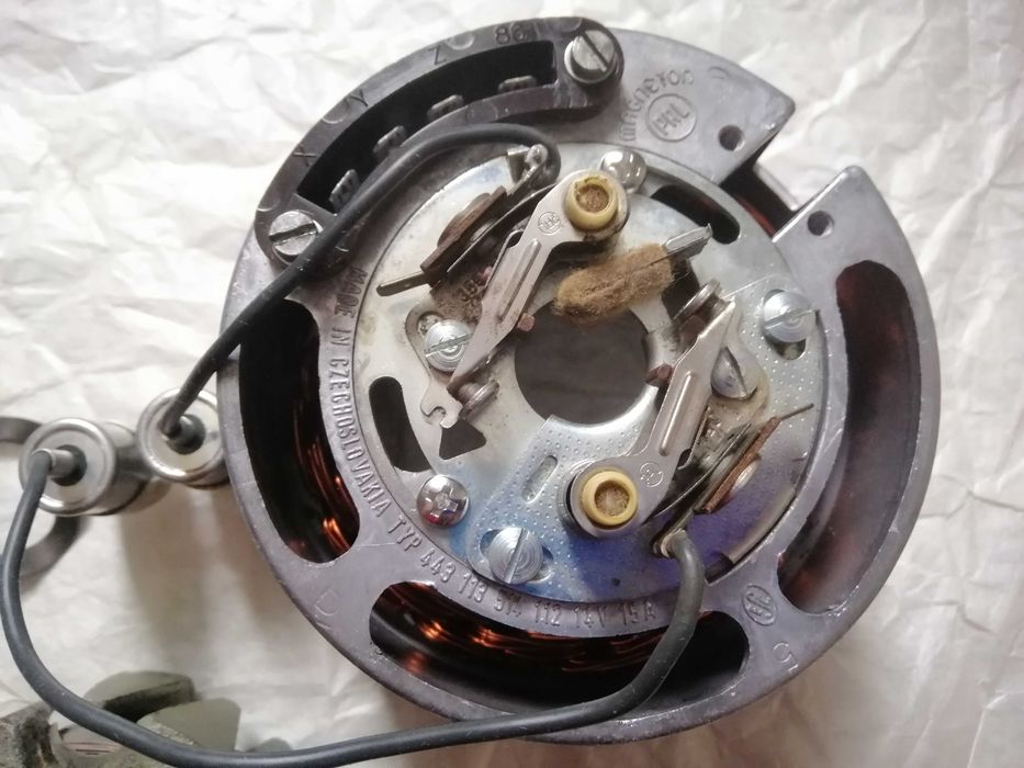 №140.Генератор 12 вольт ЯВА/JAWA 638 Made in Czechoslovakia.
