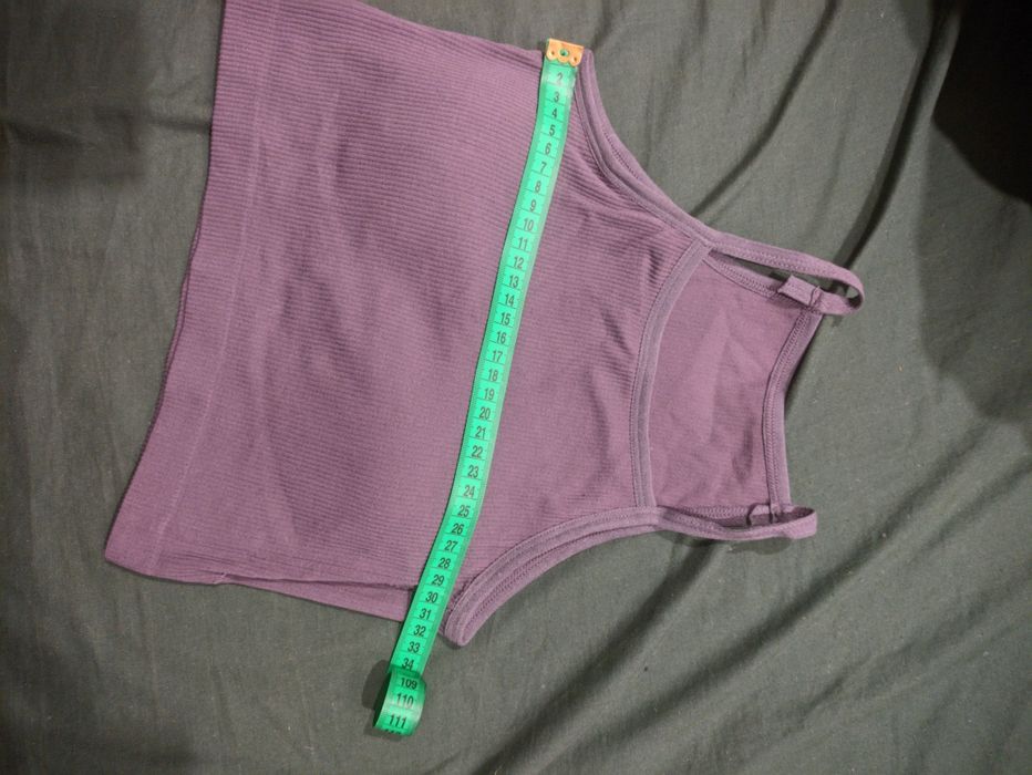 Топ з бюстгальтером