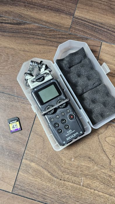Gravador ZOOM H5 com Caixa e cartão de memória