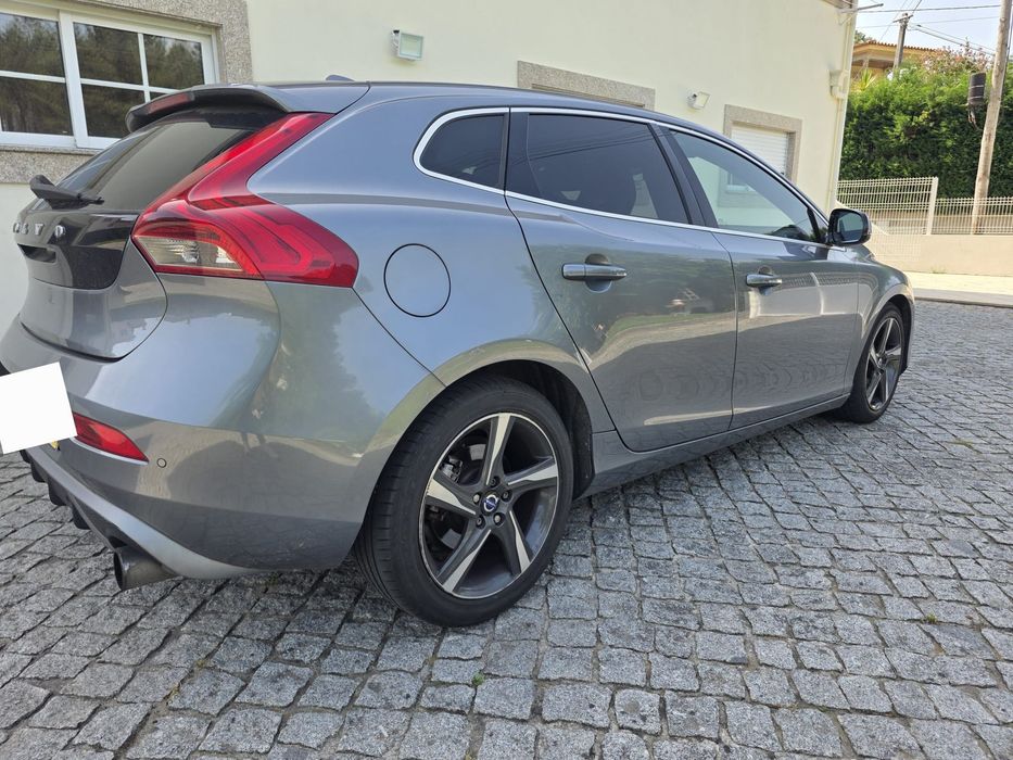 Volvo V40 RDesign