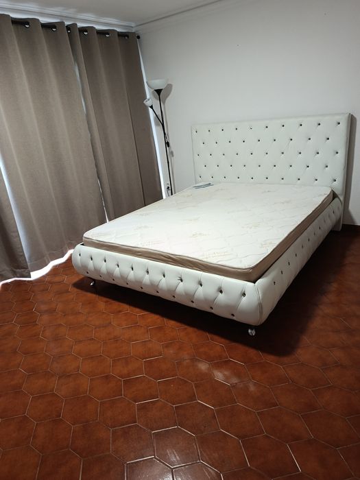 Quarto individual com 22 m2