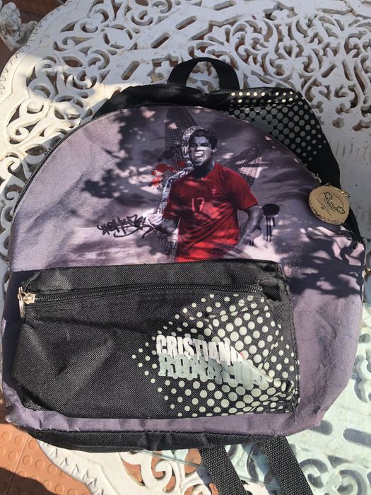 Mochila usada - como nova , a levantar
