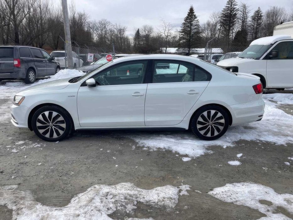 Volkswagen Jetta SEL Premium      2016
