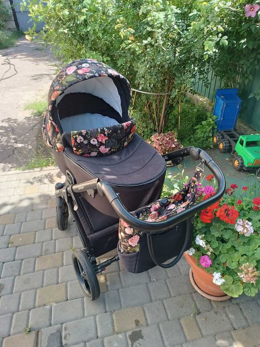 Коляска 2в1 Adamex Porto Flowers