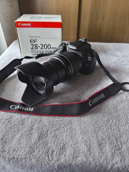 фотооб'ектив Canon EF 28-200mm f/3,5-5,6 USM. Виготовлений в Японії.