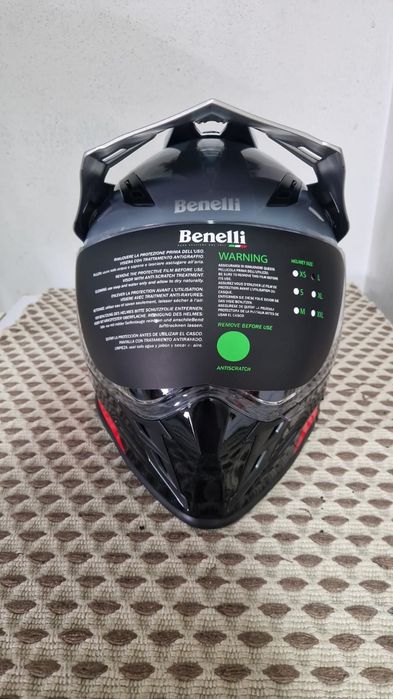 Capacete Benelli