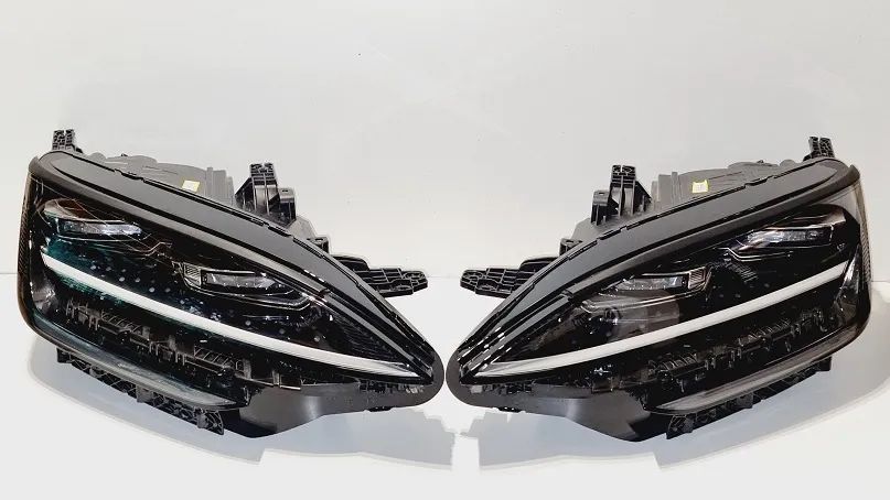 Reflektor lewy prawy Full led Byd Seal U