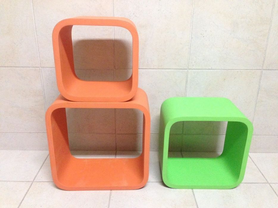 Conjunto Cubos expositores parede ou chão