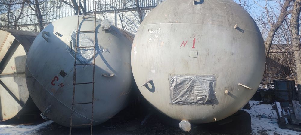 Емкость эмалированная зелёная эмаль 25 м.куб.