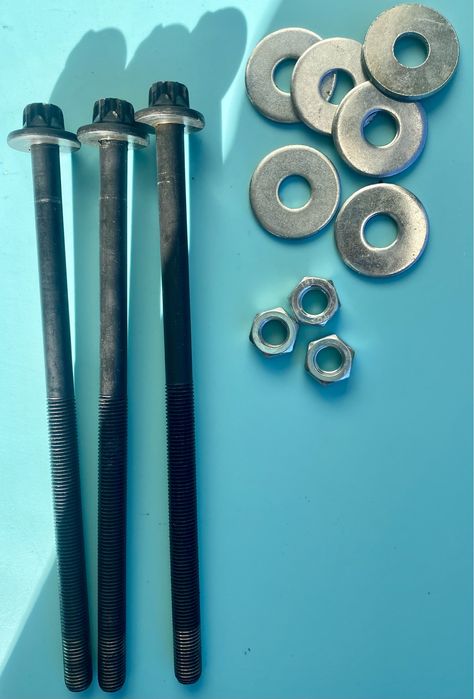 Болти міцні м12