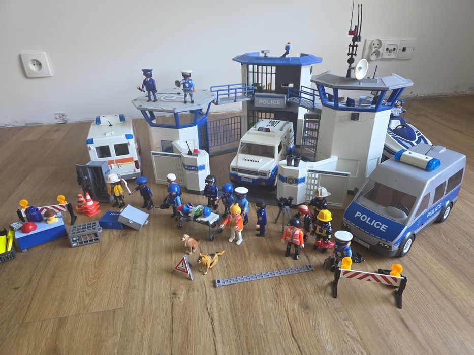 Klocki playmobil posterunek policyjny duży zestaw